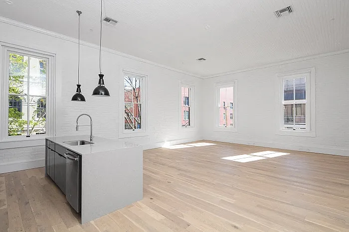 510 Julia St — Photo 35