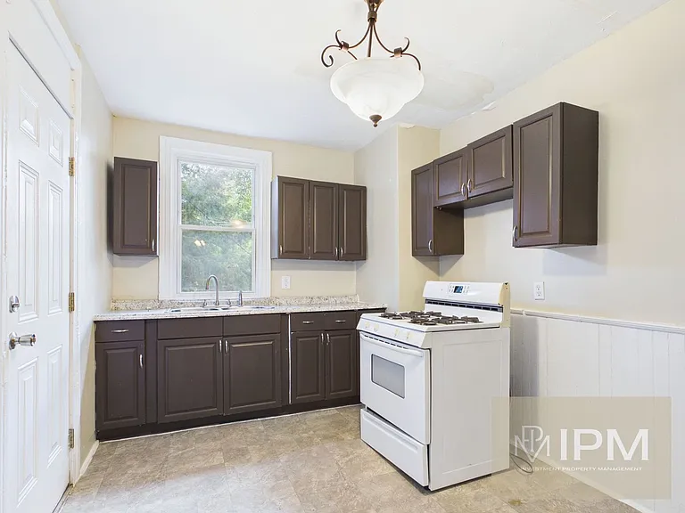 314 W Gay Ave — Photo 5