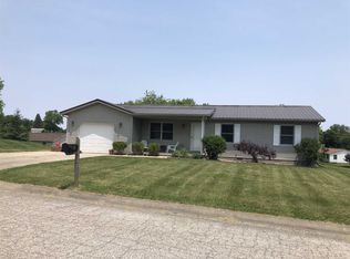 604 W Sacajawea Ct, Ellettsville, IN 47429