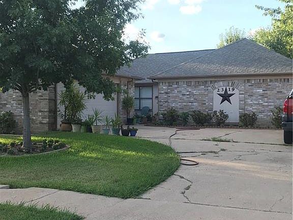 2nd image of 2319 Brookdale Dr