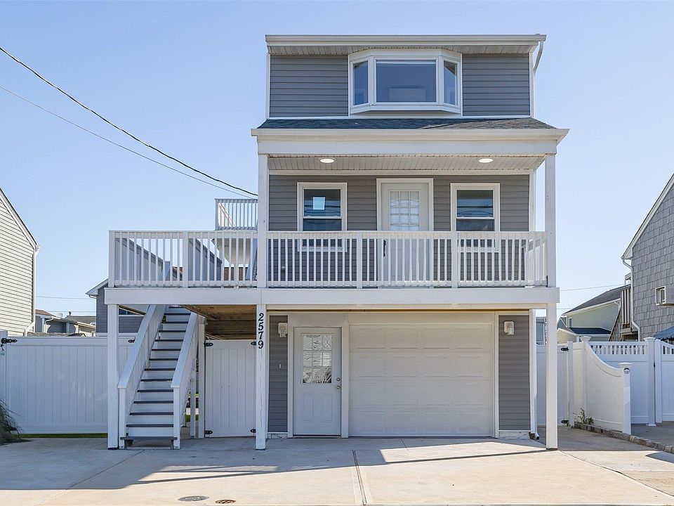 1st image of 2579 Neptune Avenue
