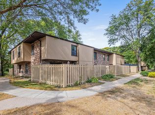 2417 Unity Ave N, Golden Valley, MN 55422