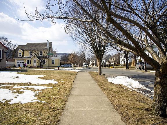 2nd image of 3 Kendall Ave