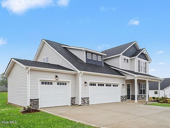 2nd image of 46 Grady Farm Way