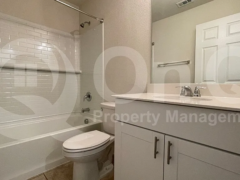 1315 Binfield Dr — Photo 17