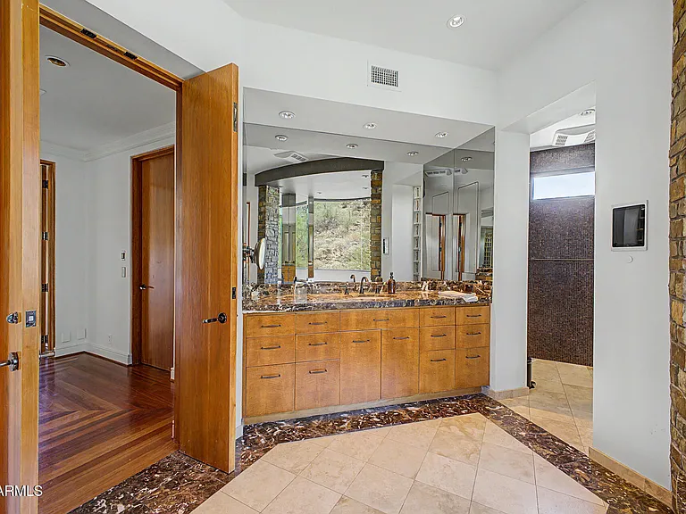 7451 N Las Brisas Ln — Photo 28