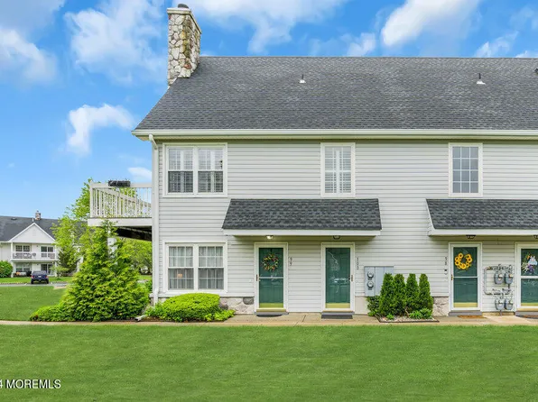 99 Des Moines Court, Tinton Falls, NJ 07712
