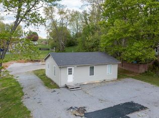 616 W Stockton St, Edmonton, KY 42129