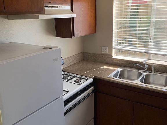 5th image of 4571 Utah St #4