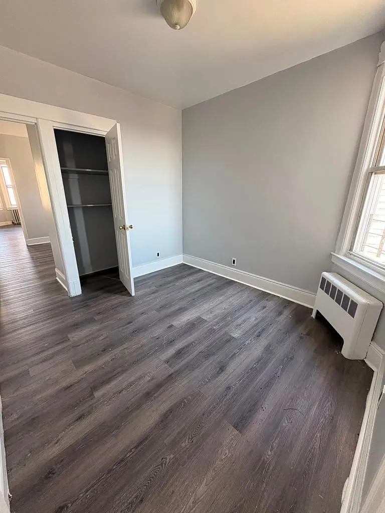 2 bed, 1.0 bath, $2,600 — Photo 3