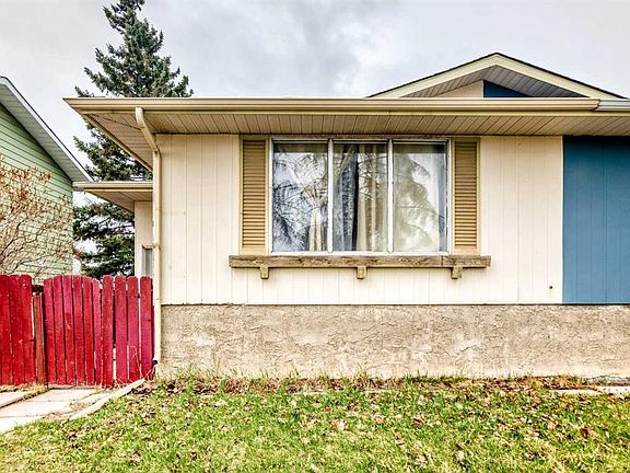 3rd image of 3341 E Doverthorn Rd SE