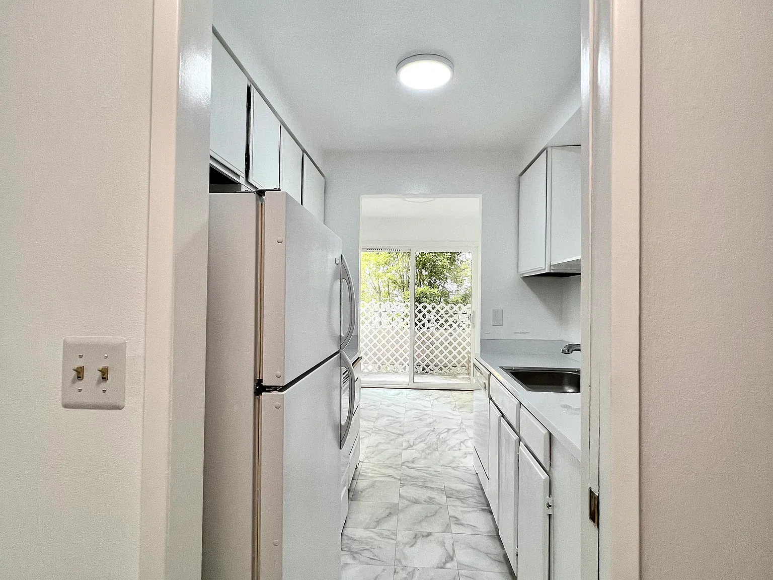 2 bed, 731 sqft, $1,995 — Photo 4