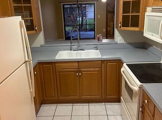 4205 Old Road 37 APT 3, Lakeland, FL 33813