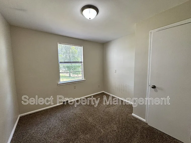 7515 Aboite Center Rd — Photo 9