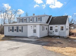 19 S Hunt Rd, Amesbury, MA 01913