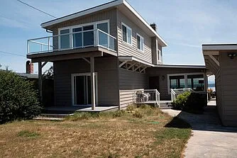 3 bed, 1824 sqft, $3,500 — Photo 2