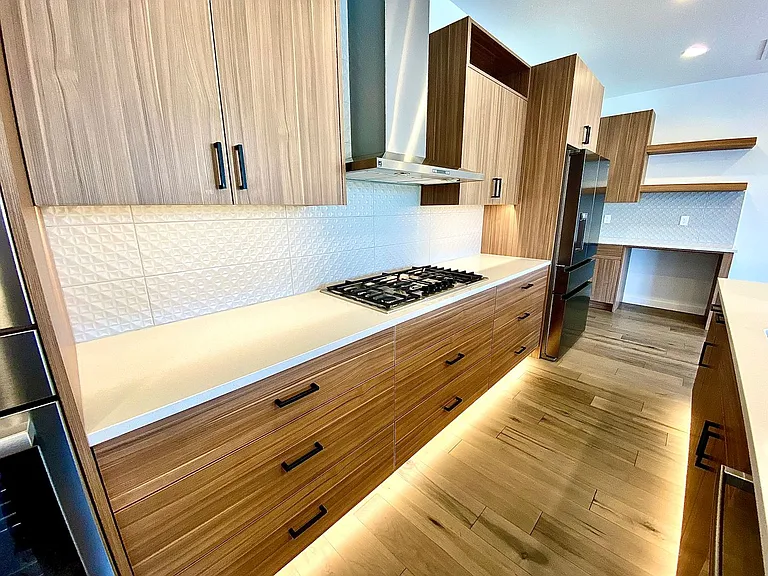 1258 E Echelon Ridge Ln — Photo 16