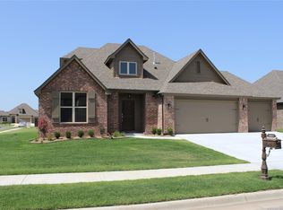 18601 E 45th St S, Tulsa, OK 74134