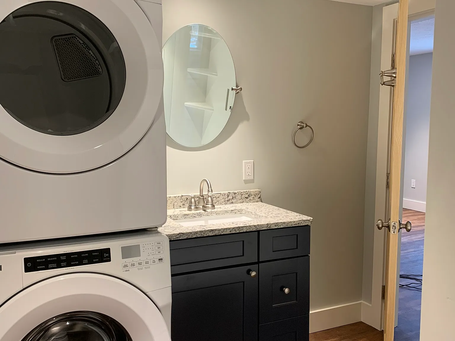 1 bed, 650 sqft, $2,000 — Photo 2