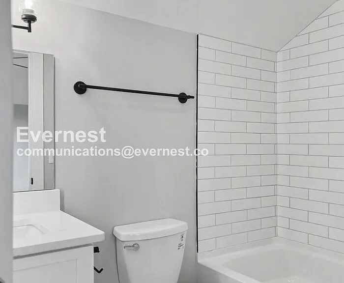121 Lucile St — Photo 18