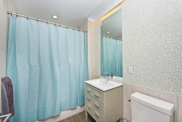 Rented by Carnegie Management Inc | media 17