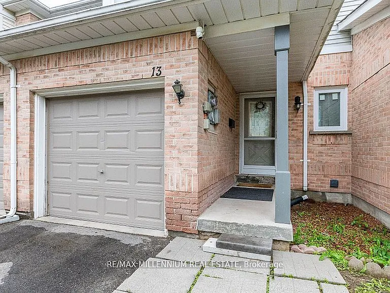 13 Wickstead Ct #75 — Photo 2