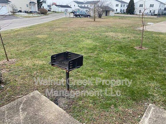 4th image of 115 Fox Hill Ln #A2