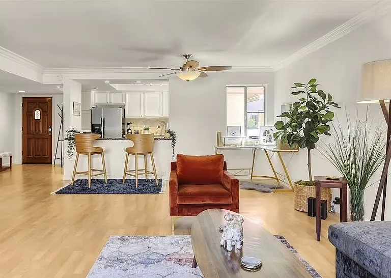 400 N Sunrise Way — Photo 13