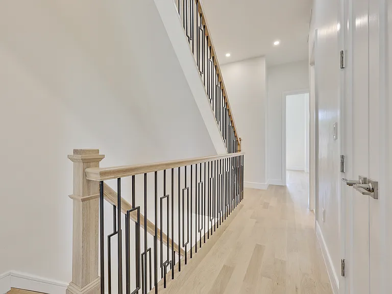 1107 Jefferson Ave #2 — Photo 19