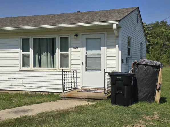 1520 Beverly Dr Unit 1522-1524-1526, Salina, KS 67401