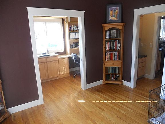4th image of 315 Arlington Dr