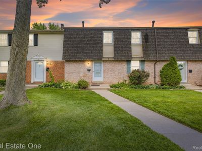 959 Kirts Blvd, Troy, MI, 48084