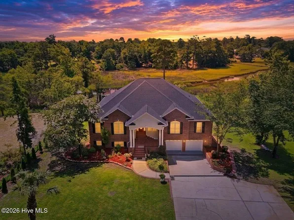 609 Sawgrass Road, Hampstead, NC 28443