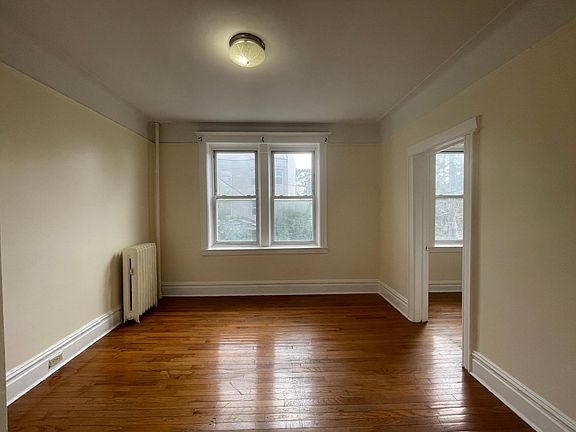 4th image of 234 Clinton Ave APT 4