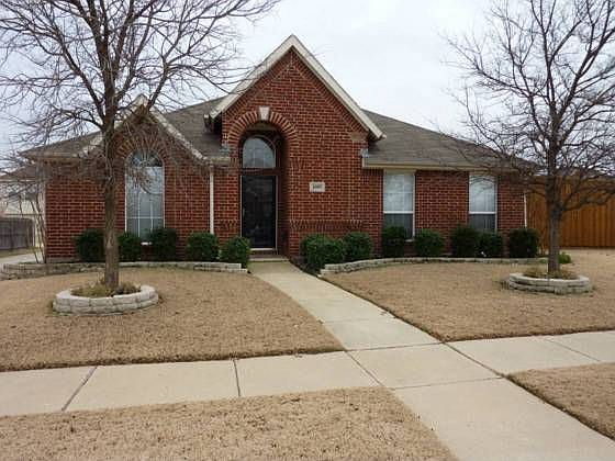 1st image of 1600 Oak Brook Ln