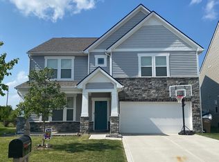 2676 Creek Bank Ct, Columbus, IN 47201
