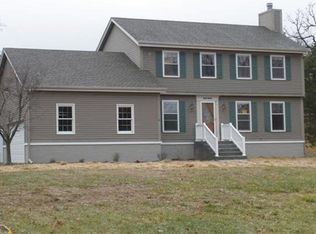 W329S8261 S Oak Tree Dr, Mukwonago, WI 53149