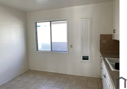 2 bed, 1000 sqft, $2,666 — Photo 3