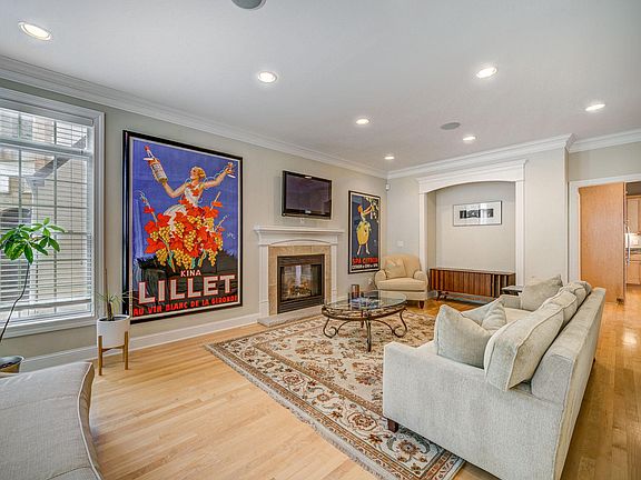 3rd image of 3524 Irving Ave S
