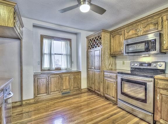 4th image of 837 Harvest Dr