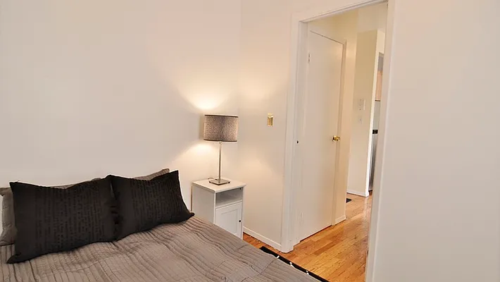 Rented by Park Property Advisors | media 34