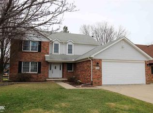 7769 Farnsworth Dr, Clay, MI 48001