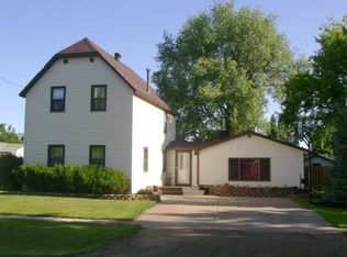 319 4th St, Thompson, ND 58278
