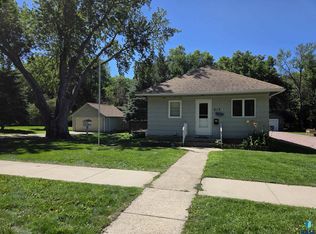 813 E Center St, Madison, SD 57042