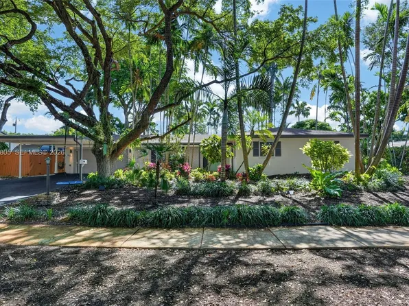 15821 SW 86th Ave, Palmetto Bay, FL 33157