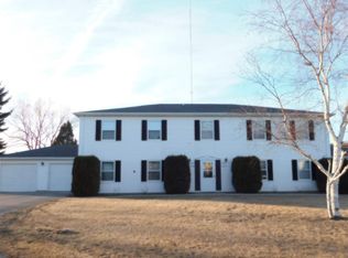 1828 15 1/2 St SW, Minot, ND 58701