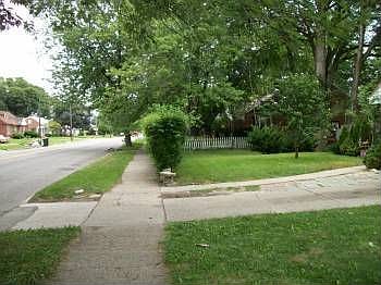 2nd image of 15738 Evergreen Rd