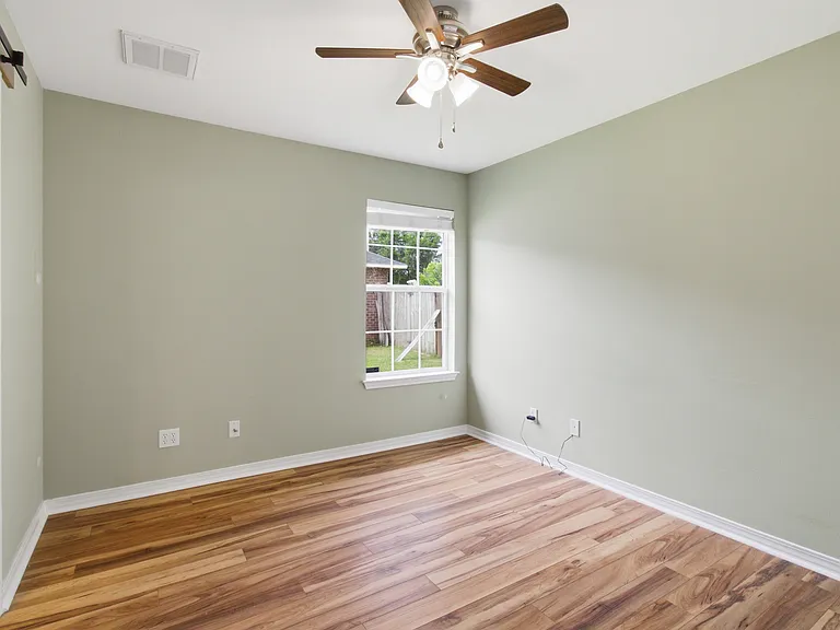 4759 Spears St — Photo 35