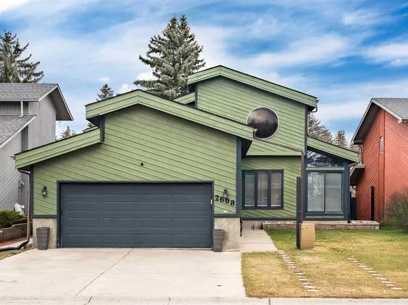 2608 W Deer Side Dr SE, Calgary, AB T2J 6A3