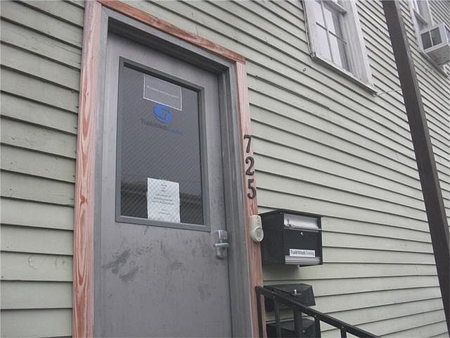 1st image of 725 Joseph St APT C
